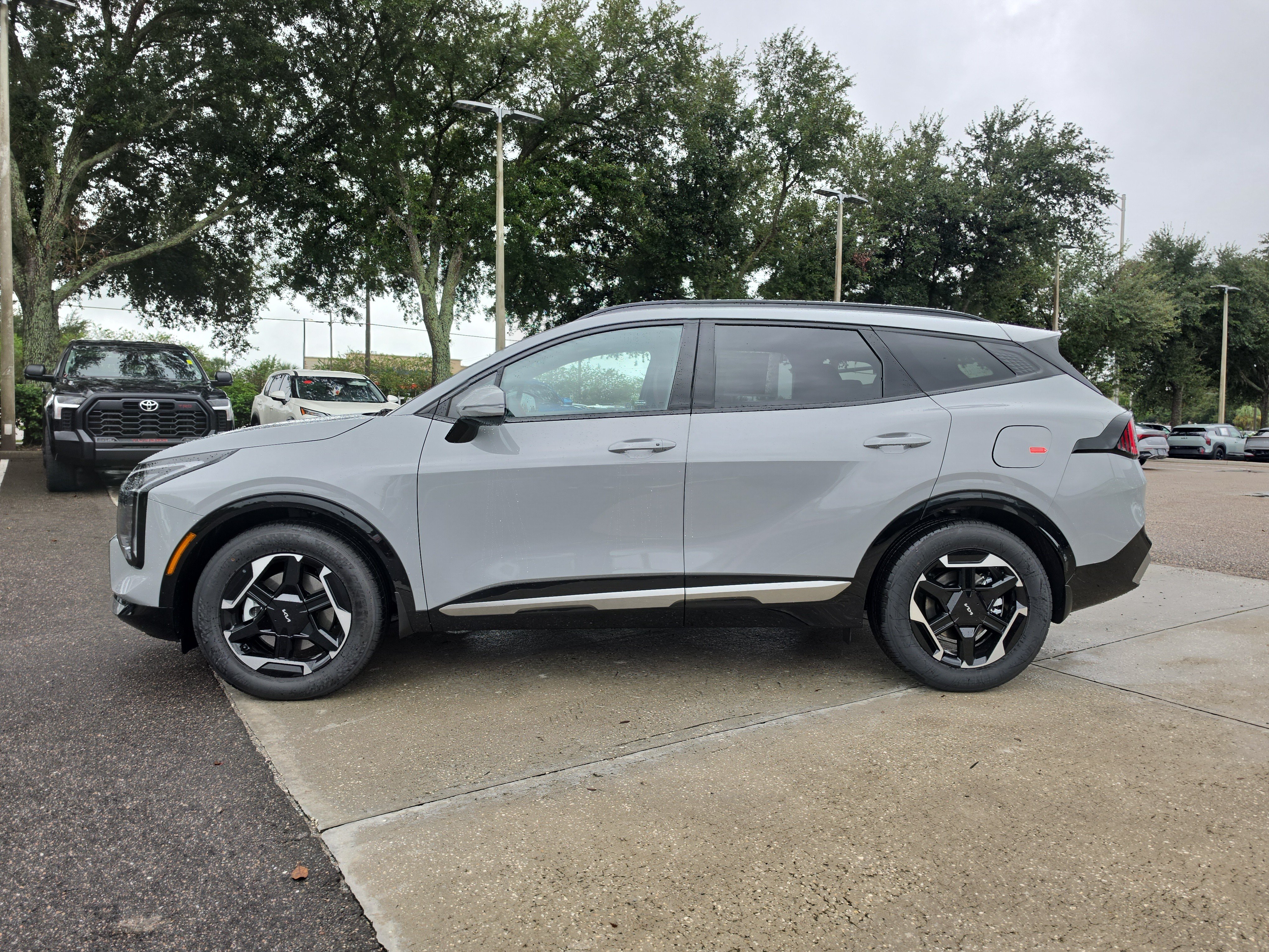 New 2027 Kia Sportage SX FWD image 5