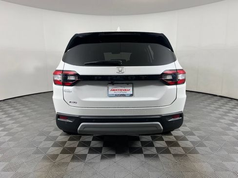 Certified 2025 Honda Pilot EX-L image 13