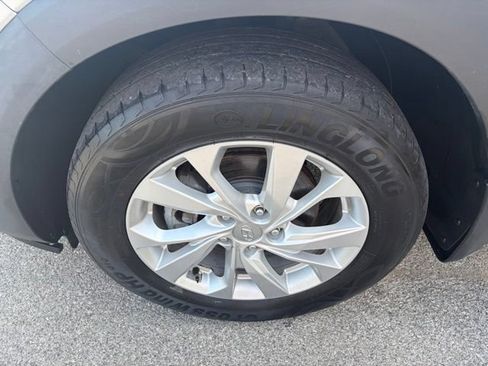 Used 2021 Hyundai Tucson SE w/ Winter Weather Package AWD/4WD image 11