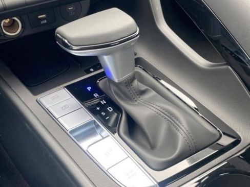 New 2026 Hyundai Elantra Limited image 23