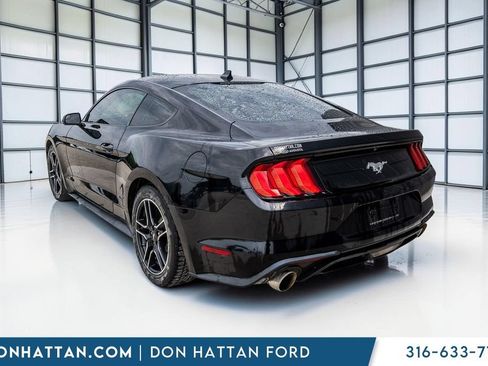 Used 2020 Ford Mustang Coupe RWD image 18