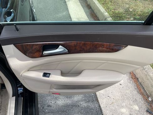 Used 2015 Mercedes-Benz CLS 400 image 38