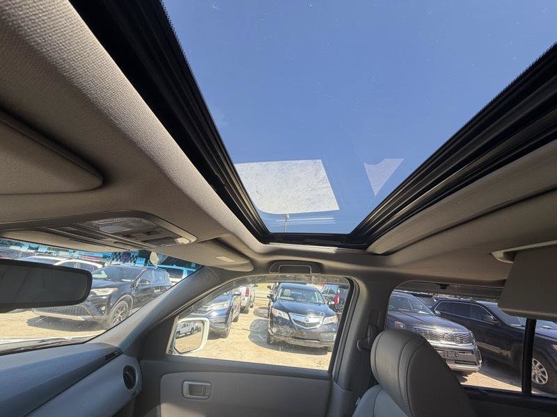 Used 2012 Honda Pilot Touring image 28