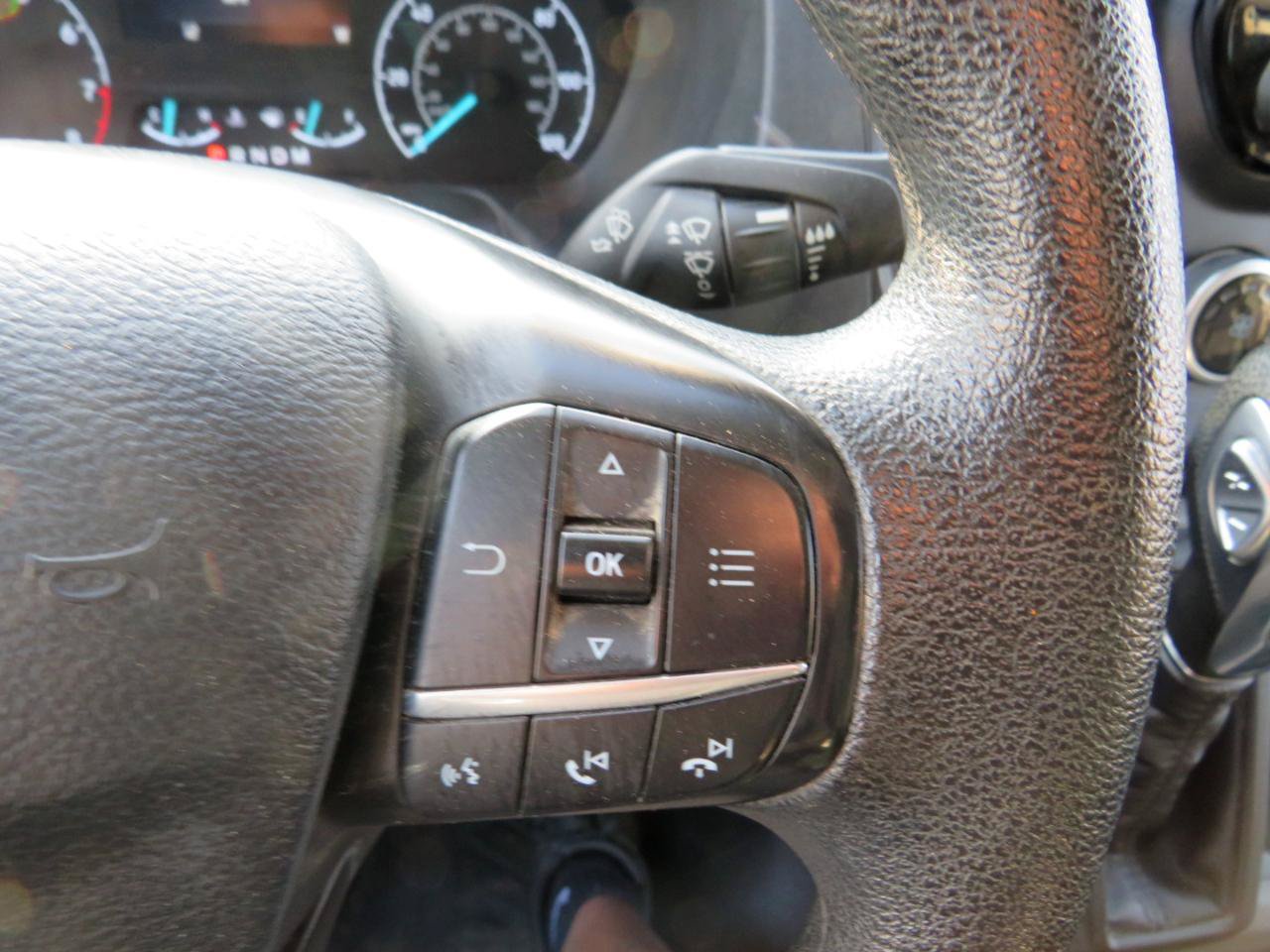 Used 2020 Ford Transit 250 Low Roof RWD image 17