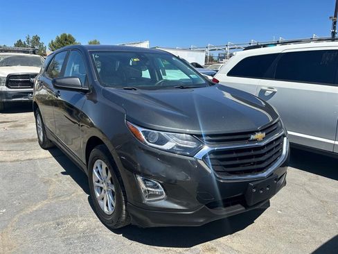 Used 2021 Chevrolet Equinox LS FWD image 8