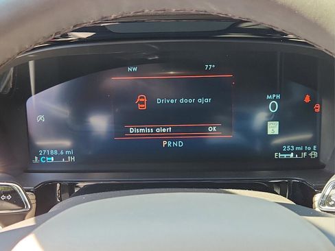 Used 2023 Lincoln Corsair FWD image 21