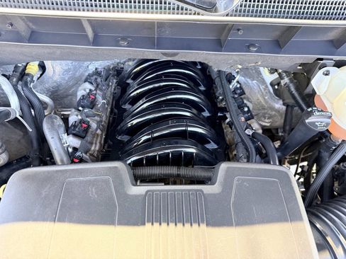 Used 2019 Chevrolet Silverado 1500 LT w/ All-Star Edition image 36