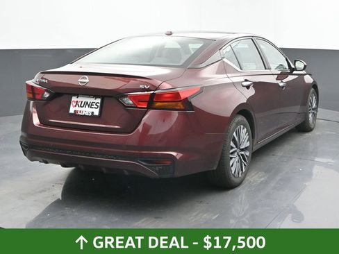 Used 2023 Nissan Altima 2.5 SV image 11