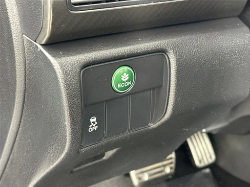 Used 2016 Honda Accord Sport image 14