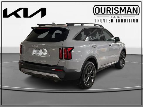 Certified 2022 Kia Sorento X-Line EX AWD/4WD image 4