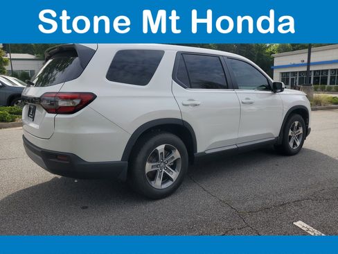 Used 2025 Honda Pilot EX-L image 6