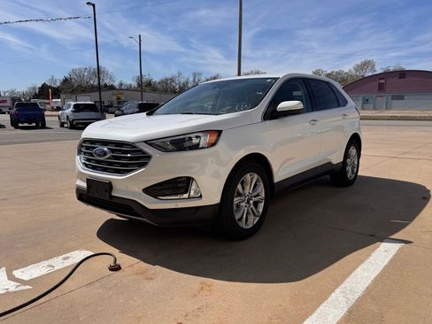 Used 2023 Ford Edge Titanium image 7
