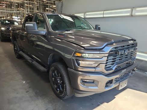 Used 2026 RAM 2500 Big Horn AWD/4WD image 2