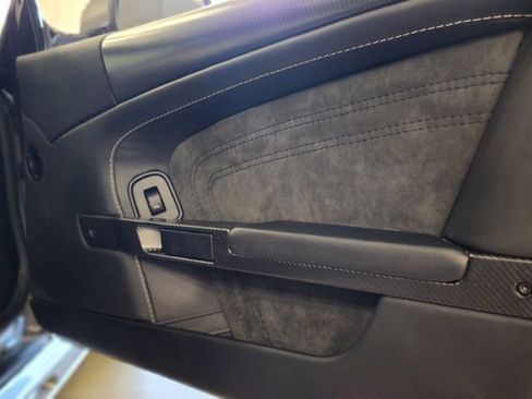 Used 2009 Aston Martin DBS Coupe RWD image 34