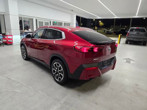 Used 2025 BMW X2 xDrive28i w/ Premium Package AWD/4WD image 4