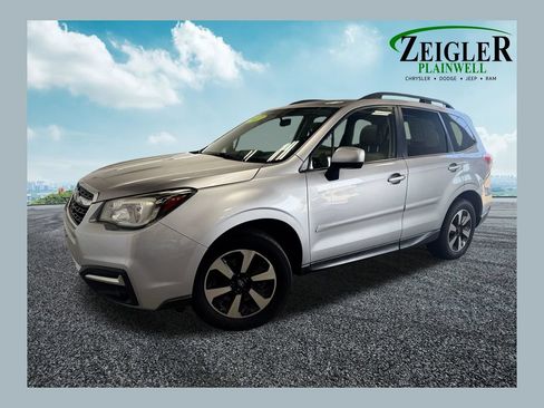 Used 2017 Subaru Forester 2.5i Limited AWD/4WD image 1