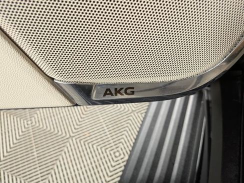 Certified 2021 Cadillac Escalade ESV Sport Platinum image 10