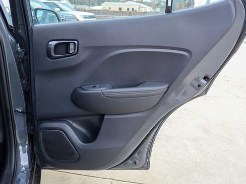 New 2025 Hyundai Venue Limited image 14