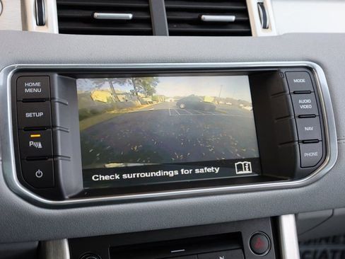 Used 2015 Land Rover Range Rover Evoque Pure Plus image 34