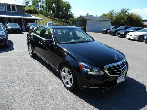 Used 2014 Mercedes-Benz E 350 4MATIC Sedan w/ Premium 1 Package image 8