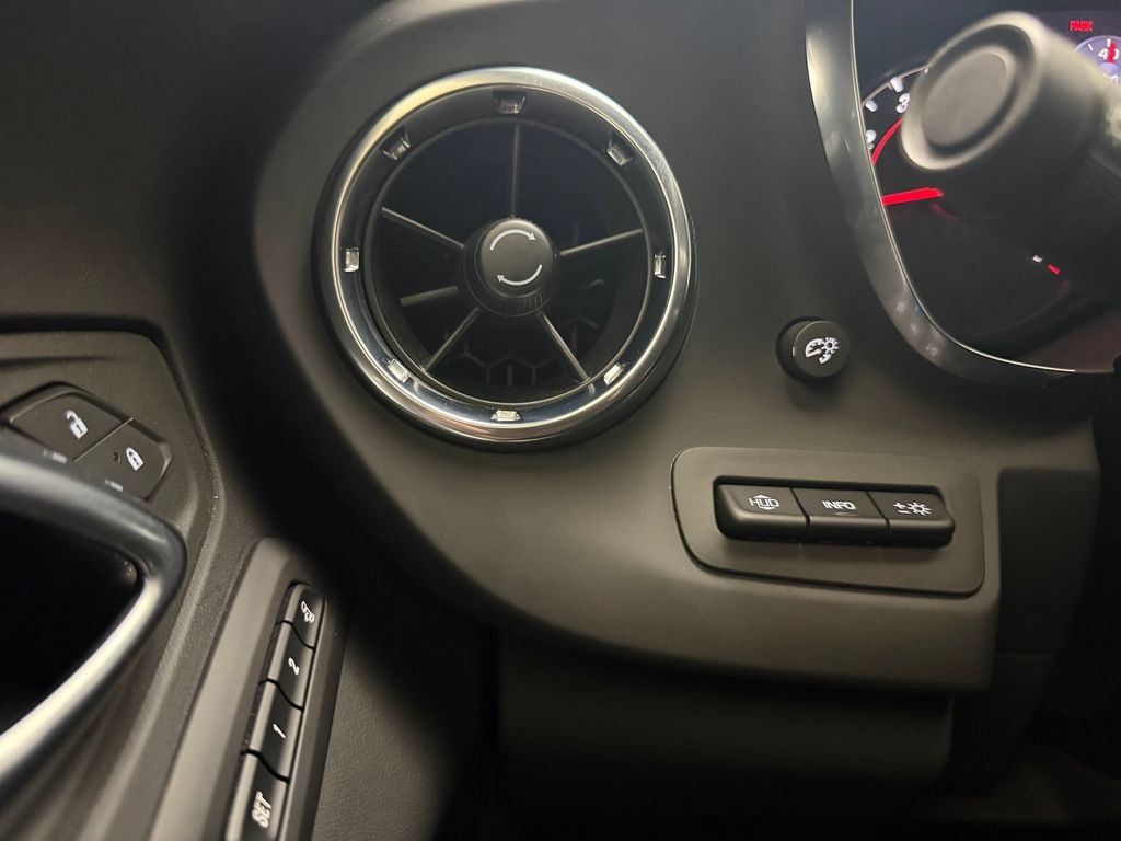 Used 2023 Chevrolet Camaro LT RWD image 31