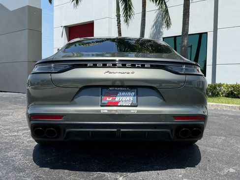 Used 2022 Porsche Panamera 4 Platinum Edition AWD/4WD image 21