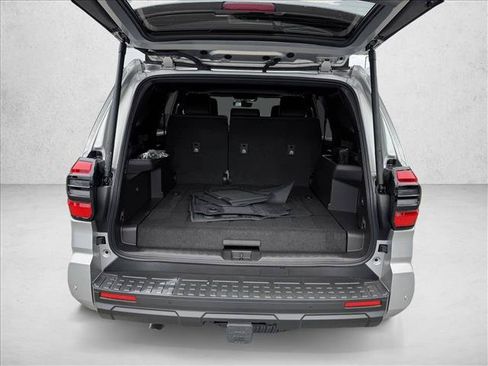 Certified 2025 Toyota 4Runner TRD Off-Road Premium AWD/4WD image 8