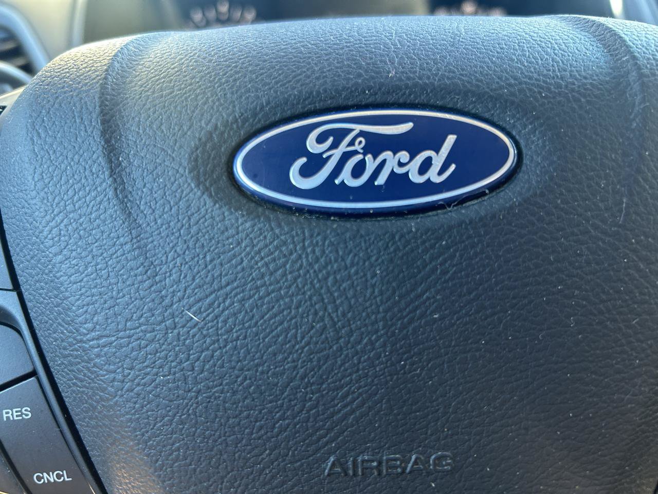 Used 2019 Ford Edge SE AWD/4WD image 19