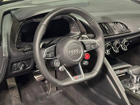 Used 2018 Audi R8 V10 plus image 27