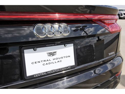 Used 2019 Audi Q8 Premium Plus w/ Premium Plus AWD/4WD image 30