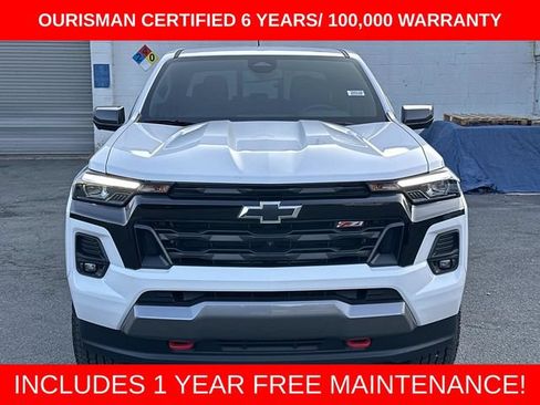 Used 2025 Chevrolet Colorado Z71 w/ Technology Package AWD/4WD image 7