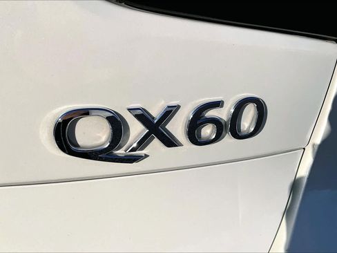 Used 2017 INFINITI QX60 AWD Hybrid image 10
