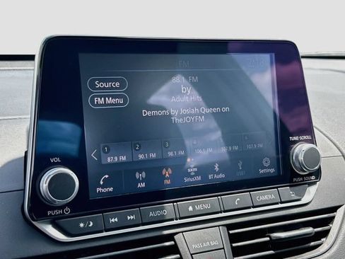 Certified 2025 Nissan Altima 2.5 S FWD image 11