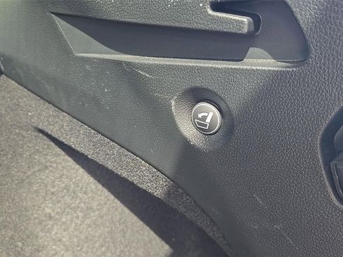 Used 2023 Honda Passport EX-L image 12