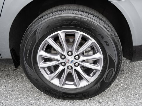 Used 2024 Buick Enclave Premium image 39