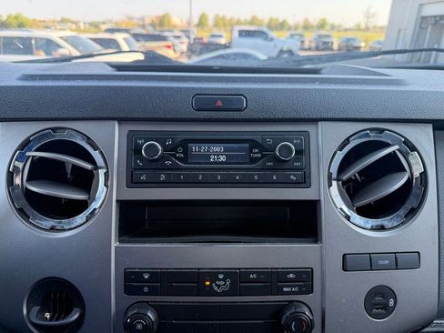 Used 2022 Ford F650 2WD Regular Cab Super Duty image 13
