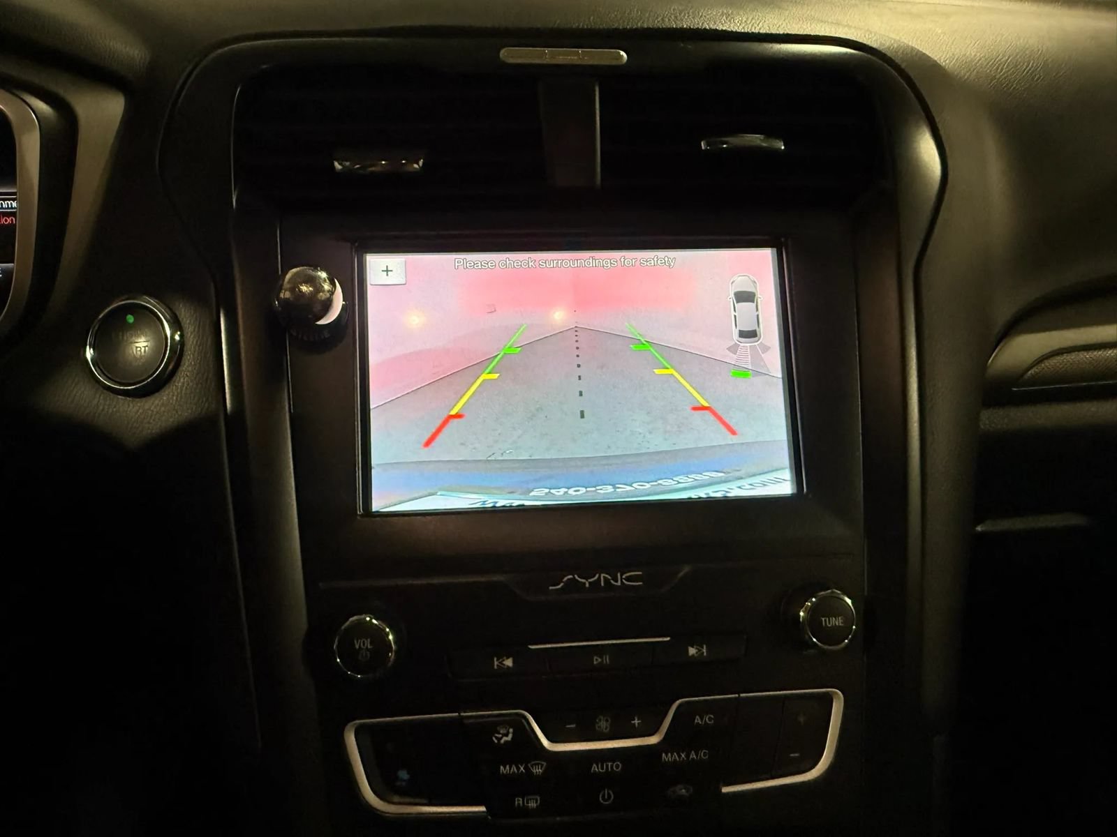 Used 2019 Ford Fusion SE w/ Equipment Group 151A FWD image 38
