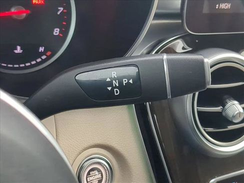 Used 2020 Mercedes-Benz GLC 300 4MATIC image 12