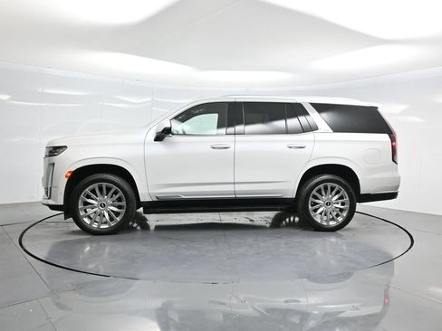 Used 2022 Cadillac Escalade Premium Luxury AWD/4WD image 49