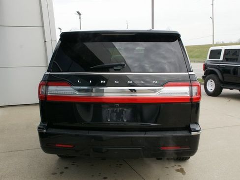 Used 2018 Lincoln Navigator L Select image 4