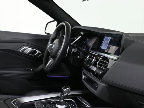 Certified 2024 BMW Z4 sDrive30i w/ Premium Package image 38