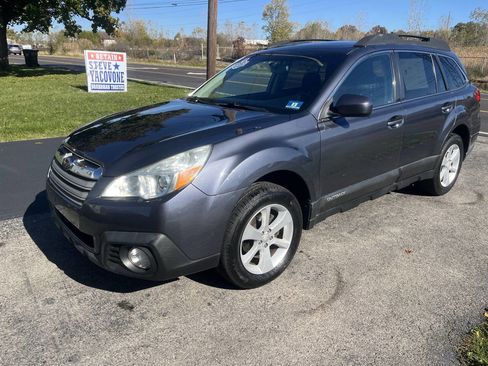 Used 2014 Subaru Outback 2.5i Premium image 4