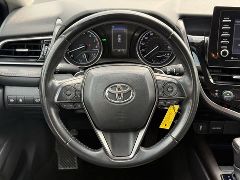 Used 2024 Toyota Camry SE FWD image 16