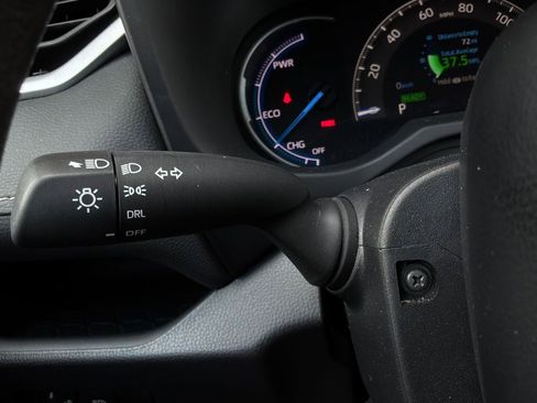 Used 2025 Toyota RAV4 LE AWD/4WD image 32
