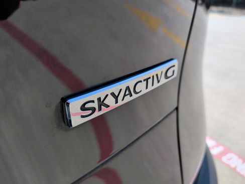 Used 2021 MAZDA CX-30 FWD 2.5 S w/ Select Package image 36