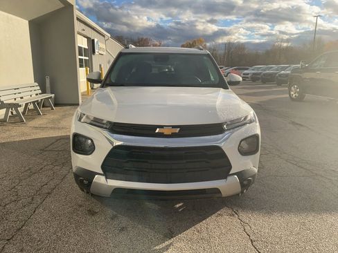 Used 2023 Chevrolet TrailBlazer LT w/ Convenience Package image 2