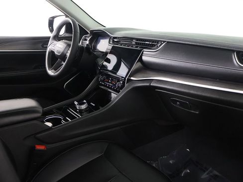 Used 2023 Jeep Grand Cherokee Limited AWD/4WD image 33
