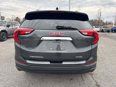 Used 2019 GMC Terrain SLE w/ Driver Convenience Package image 3