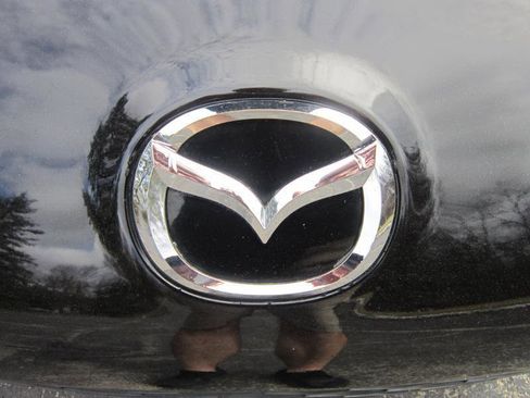 Used 2011 MAZDA MX-5 Miata Grand Touring w/ Premium Pkg image 29