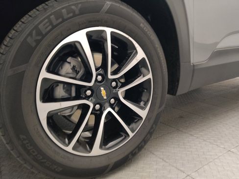 Used 2025 Chevrolet TrailBlazer LT FWD image 31